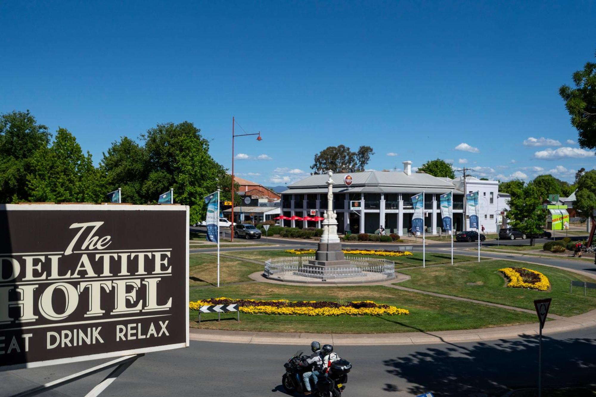 Delatite Hotel Менсфілд Екстер'єр фото